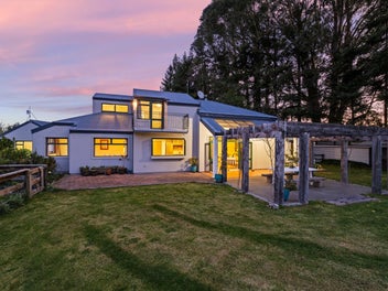 Half a hectare of Marlborough lifestyle