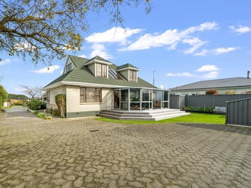 Big on Space, Big on Garaging