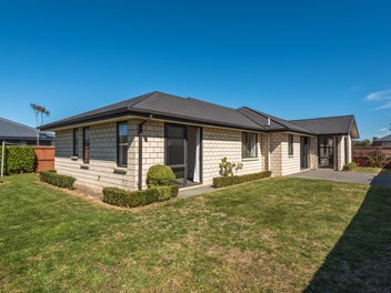 Owner On The Move -Must Sell at Auction!