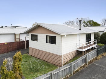 OWNERS DOWNSIZING - VACANT NOW