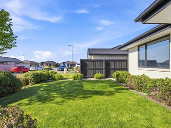 Why Wait to Build? Your Home Is Ready!