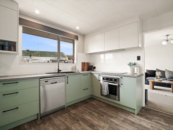 Easy living, excellent opportunity