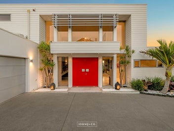Exceptional Coastal Living