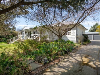 Rare Space, Endless Possibilities on 1588m2 appx!
