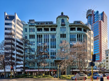 New York Meets London in Wellington