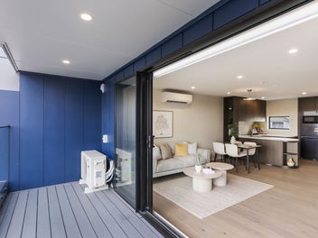 Modern 4-Bed Freehold Home | Water Views