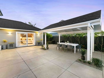 Two Masters. One Clever Home.