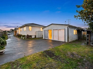 FREEHOLD FULL SITE - URGENT SALE