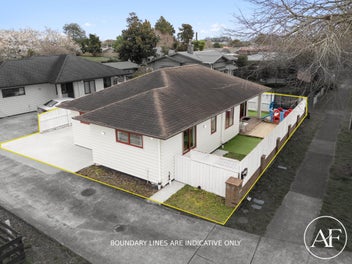 PRICED TO SELL - C U @ THE OPENS !!