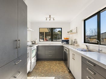 Easy-Care Living in a Great Location