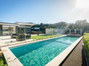 Light, Luxury and Harbour Spectacle