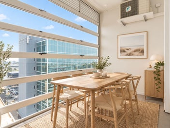 Manukau Living with an Elevated Edge