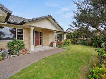 Solid Home, Standout Location