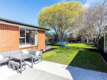 St Albans Standout on 806m2!