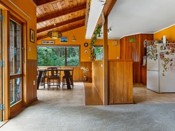 Your Own Private Hideaway in Totara North