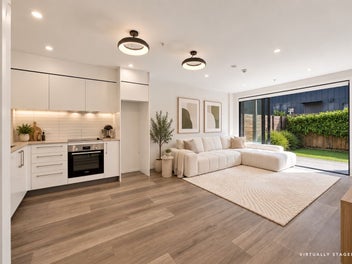 Easy City Living, Carpark Included - Barbadoes