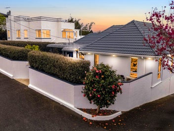 Remuera | Owners Selling After 20 Years - DGZ