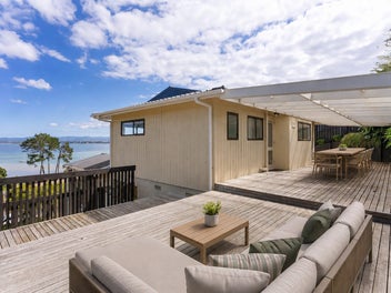 Ocean Views. Big Lifestyle. Serious Motivation