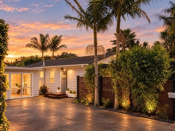 EASY LIVING, GREAT LOCATION