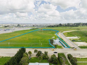 10 Acres - A Stone's Throw from Town