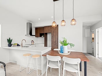 DOWNSIZE IN STYLE
