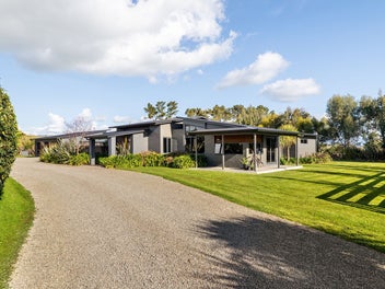 Nine-car Garaging, Lifestyle Living at its Best!