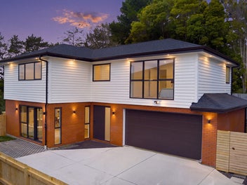 THE ULTIMATE FAMILY HOME!!!