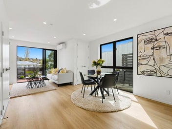 Stand-Alone Style in the Heart of Hillcrest