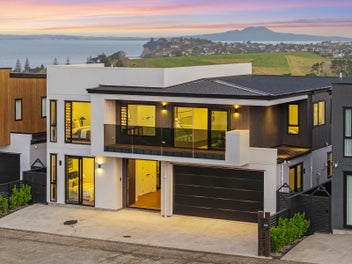 Grand coastal living with spectacular sea views
