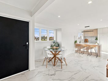 Fully Renovated| Full-Sized Section