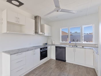 Renovated Family Living with Income Potential