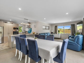 Sun-soaked, private, modern