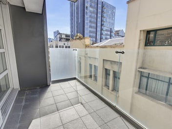 2 Bedrooms + Pet Friendly + Car Park + Location