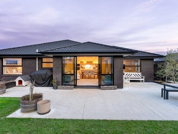 Simply Stylish, Exceptionally Liveable $765K-$815K