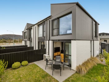 Freehold, Furnished, Fantastic Location