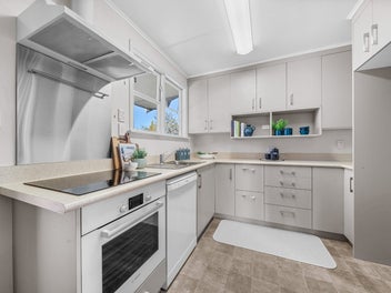 Super Tidy & Super Convenient - BEO $390,000.