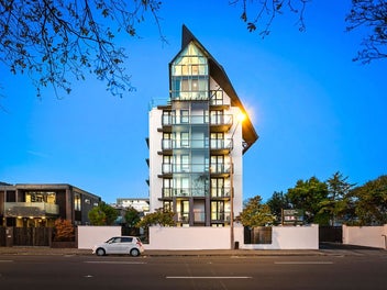 Executive Rooftop Apartment with Secure Parking
