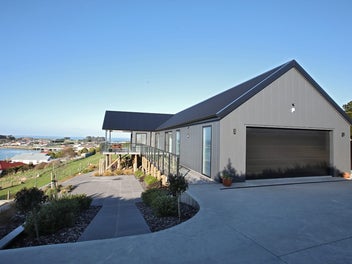 Exceptional Home, Captivating Views
