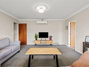 Easy Townhouse Living!