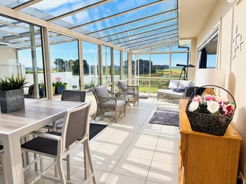 An Impressive Home - Superb Location