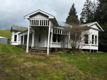Colonial Villa for Relocation