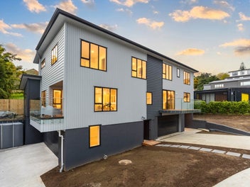 Stunning New Homes with Double Garages!