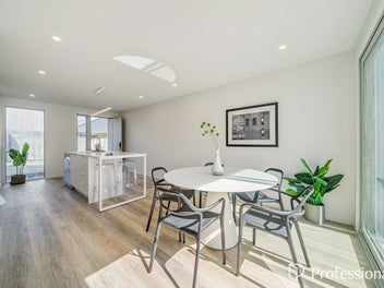 Premium 2 & 3 Bedroom Homes, Four with Garages