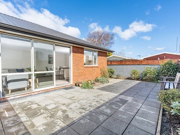 Spacious, Sunny and Private