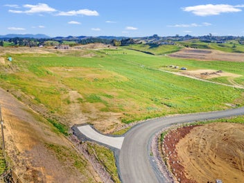 1.5ha of easy useable grassland
