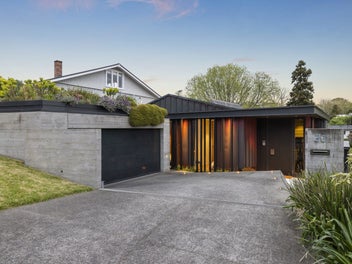 Award winning parkside residence in DGZ