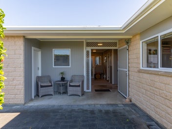 Fabulous family living on 3,036m2
