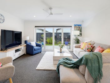Modern, Low-Maintenance Living in Greenhill Park