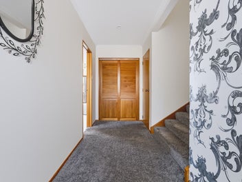 Superior, Extremely Spacious Family Home