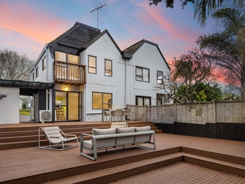 Freehold Remuera | Free Coffee On Sunday